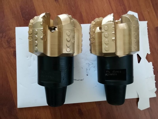 8 &quot;Năm lưỡi Mũi khoan đá cứng PDC Thân thép để khoan lỗ khoan