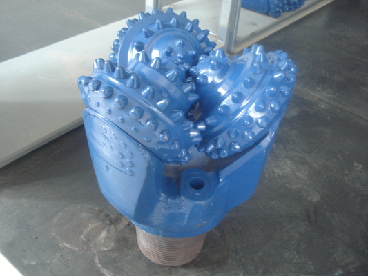 IADC412 Mũi khoan đá Tricone quay để khoan khai thác khí