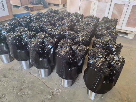 Thiết kế mới Tricone Bit Roller Cone Bit 200mm IADC545 Hard rock khoan bit cho khoan giếng