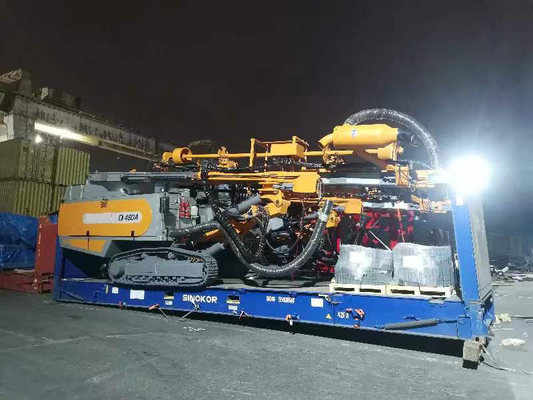 152-203mm Range Rock Drill Rig Với 7M Drill Pipe 114mm Drill Pipe OD Và Tốc độ xoay 0-80 RPM
