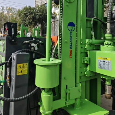 8.5m Mast Height 1400m Exploration Drill Rigs 129kw Điện lực động cơ diesel